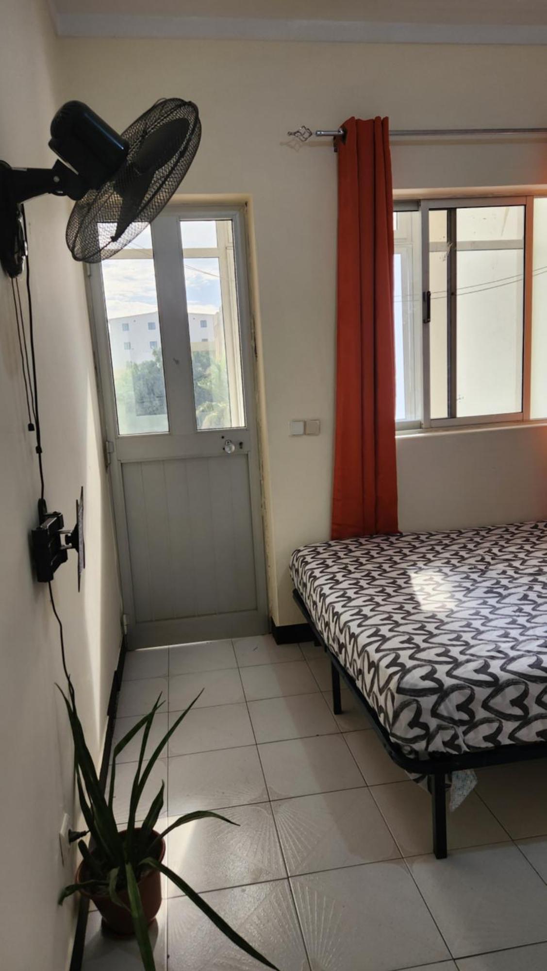 No Cash Accepted-Meeting Point Hostel- Praia, Also In Tarrafal & Fogo Buitenkant foto